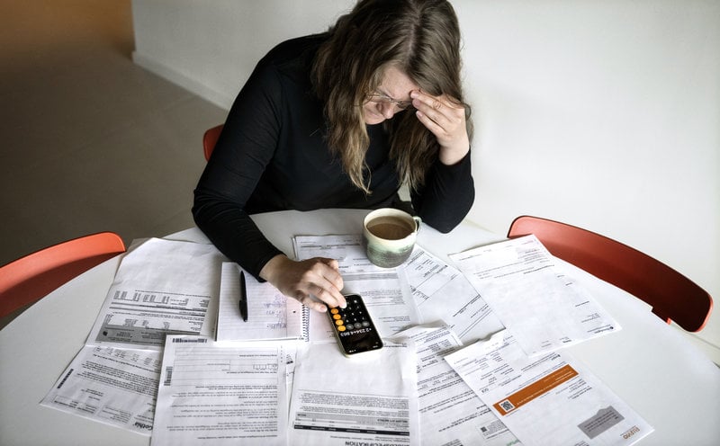 Många svenskar kämpar med ekonomin i januari. Foto: Claudio Bresciani/TT